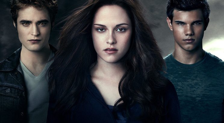 How Twilight Fanfiction Evolved Into Its Own Genre